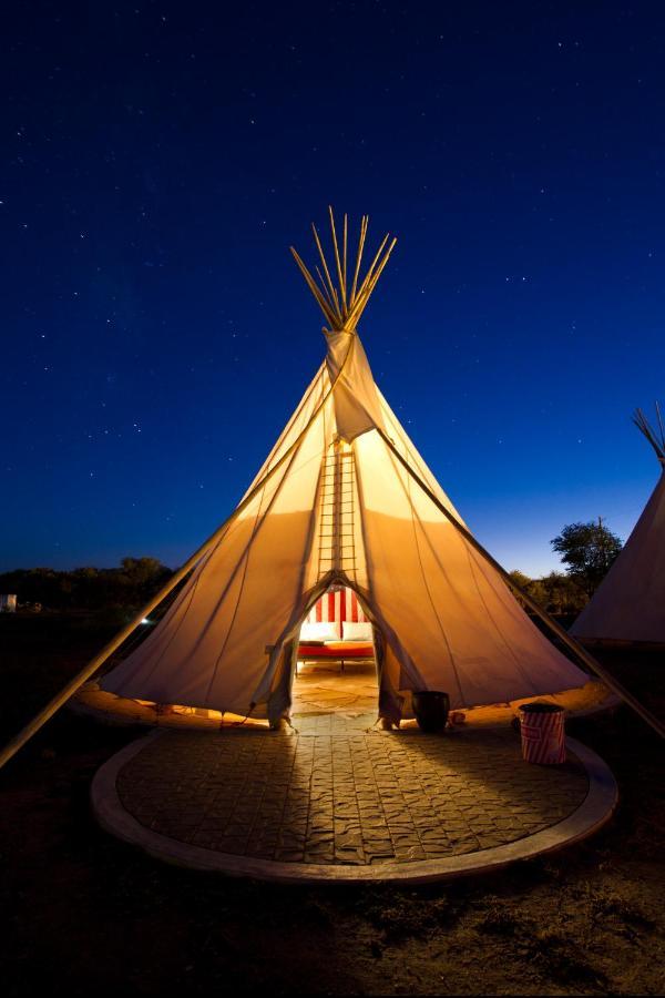 El Cosmico Villa Marfa Exterior photo